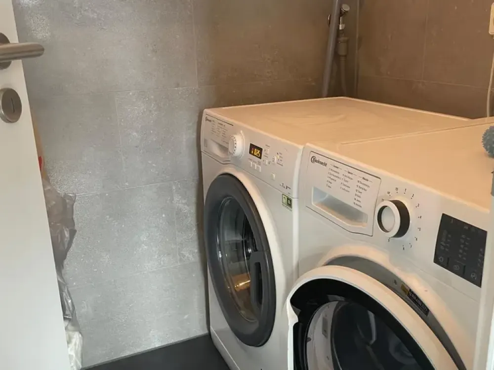 Modern 3-Room Apartment in Central Location