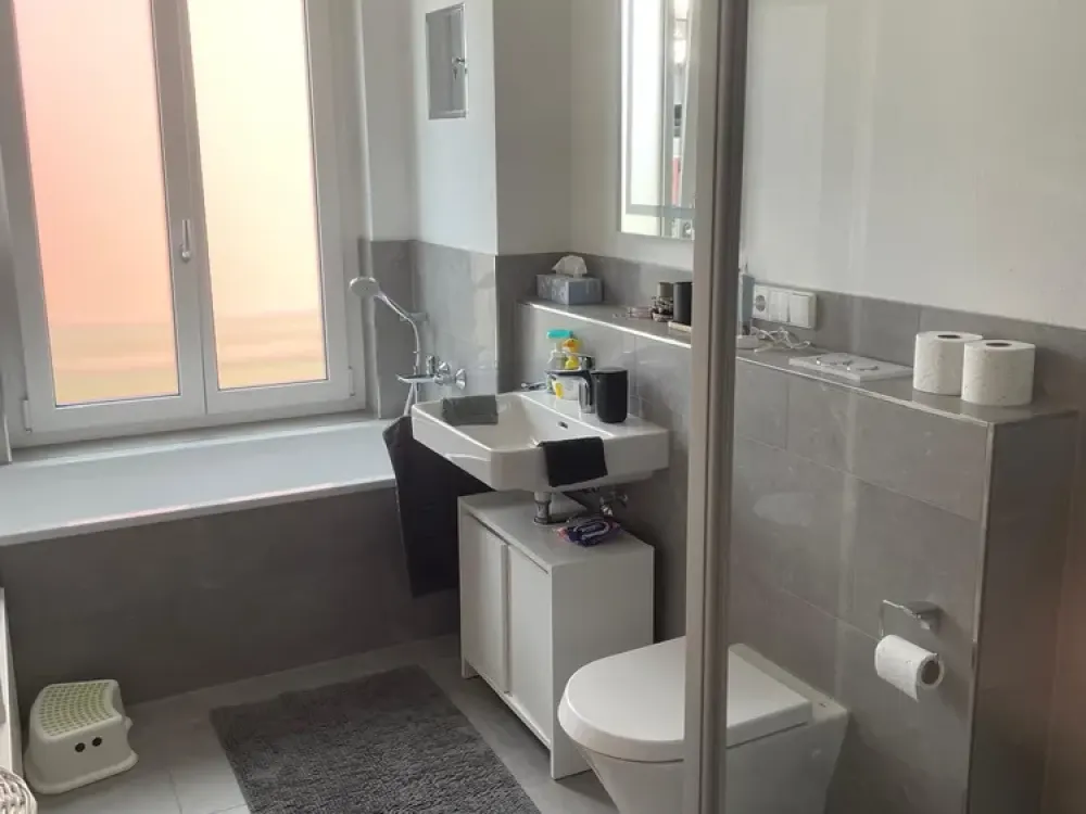 Modern 3-Room Apartment in Central Location