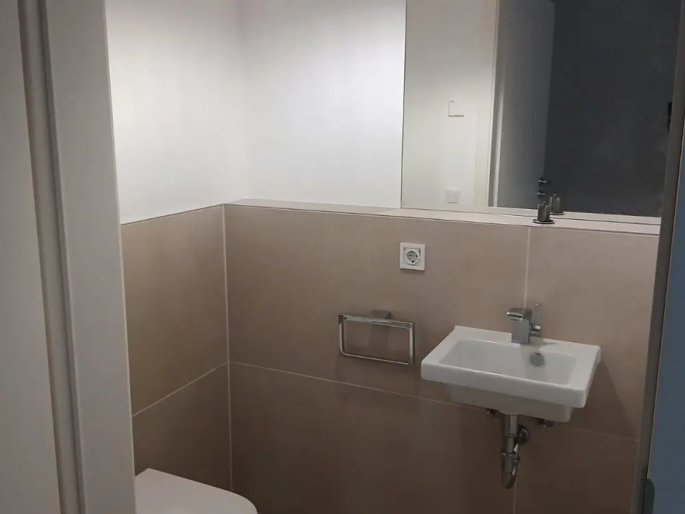 Moderne, schicke 3-Zimmer Wohnung mit tollem Südbalkon direkt am Alex (8302 38)