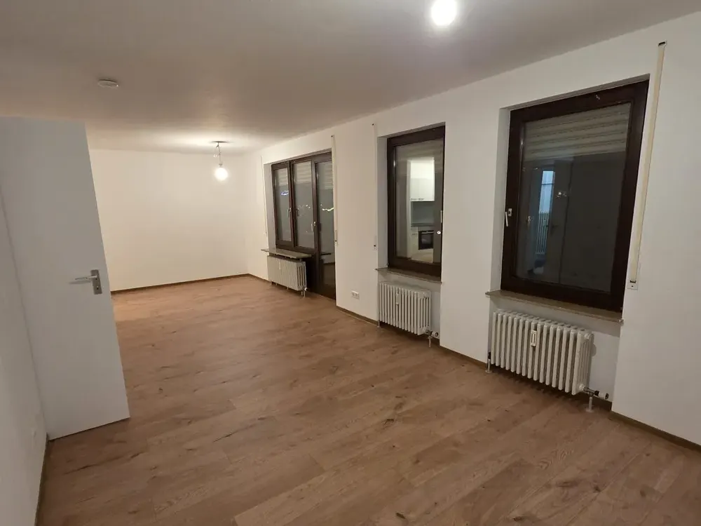 Frisch renovierte 1-Zi. Wohnung mit Balkon