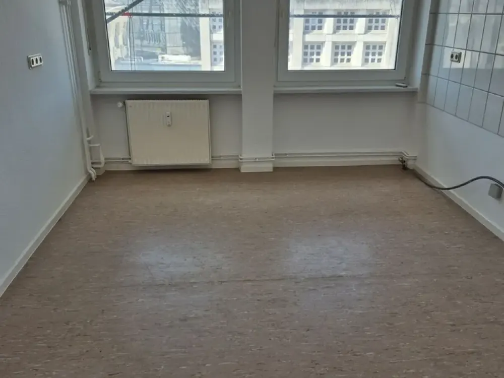 Beautiful 2-Room Apartment with Kitchen and Bathroom in Saarbrücken City!