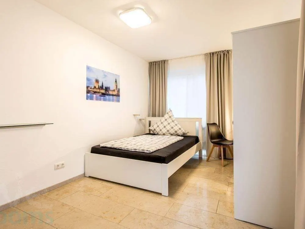 Ab 01.11.2026 - modern möbliertes Zimmer in 4er WG - zentral und ruhig in Niederrad