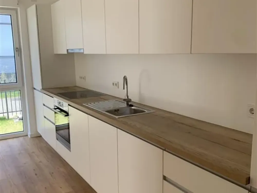 5-Zimmer-Wohnung im Erdgeschoss inkl. Einbauküche, Balkon und 2 Badezimmern