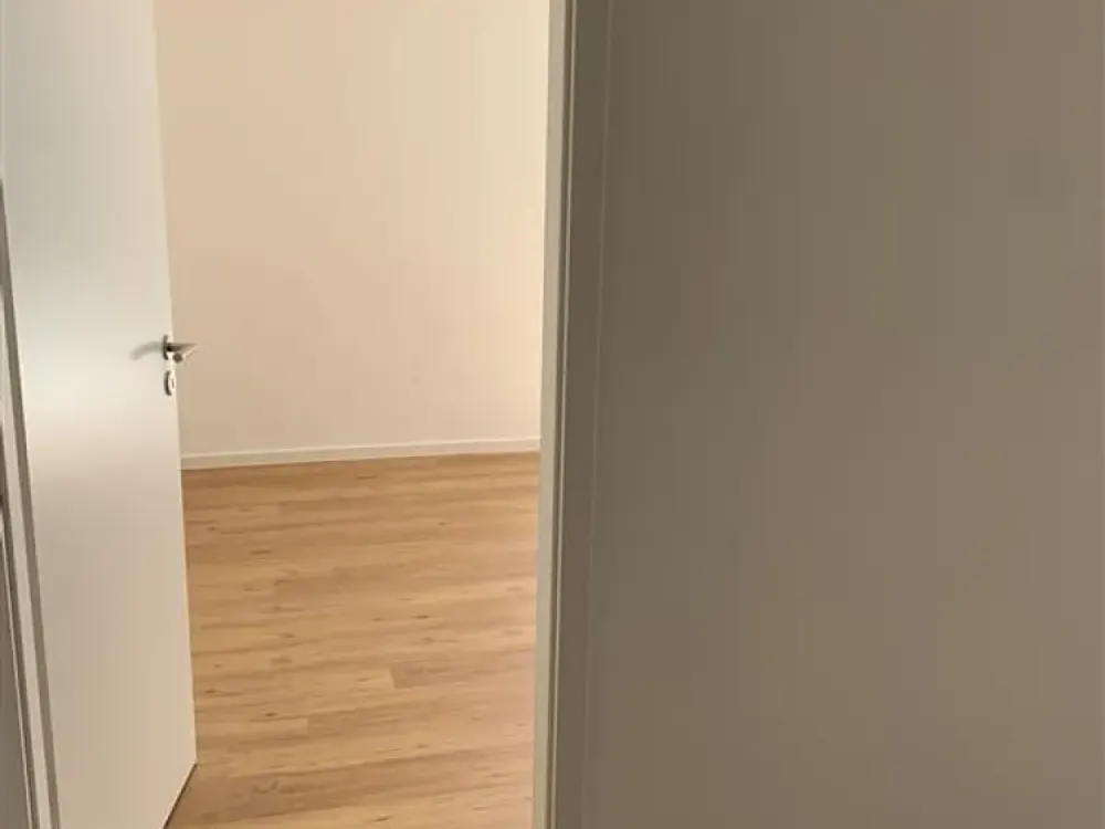 5-Zimmer-Wohnung im Erdgeschoss inkl. Einbauküche, Balkon und 2 Badezimmern