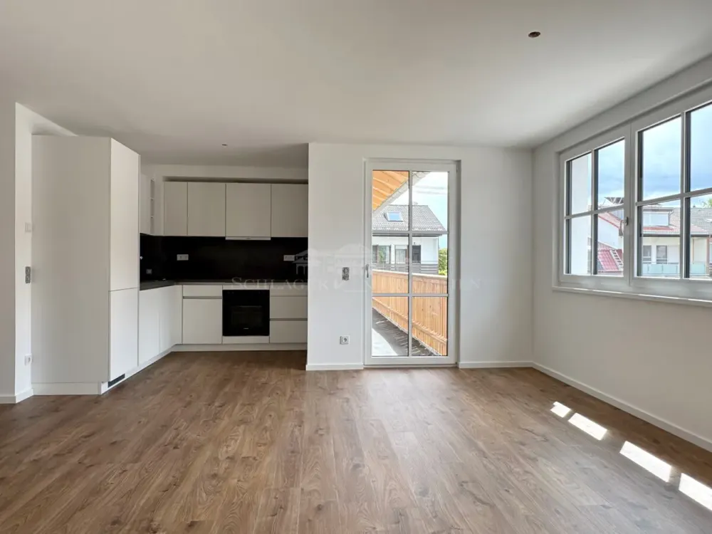 Lichterfüllte 1-Zimmer-Wohnung mit sonnigem Balkon