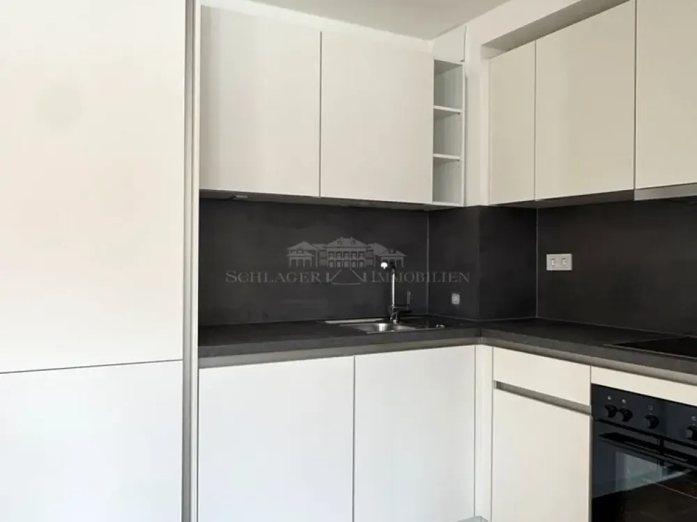 Lichterfüllte 1-Zimmer-Wohnung mit sonnigem Balkon