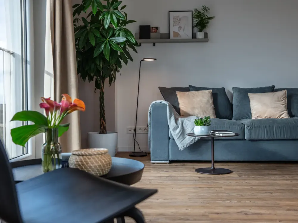 Möblierte 2-Zimmer Wohnung mit Fitness, Wifi, Lounge & Dachterrasse