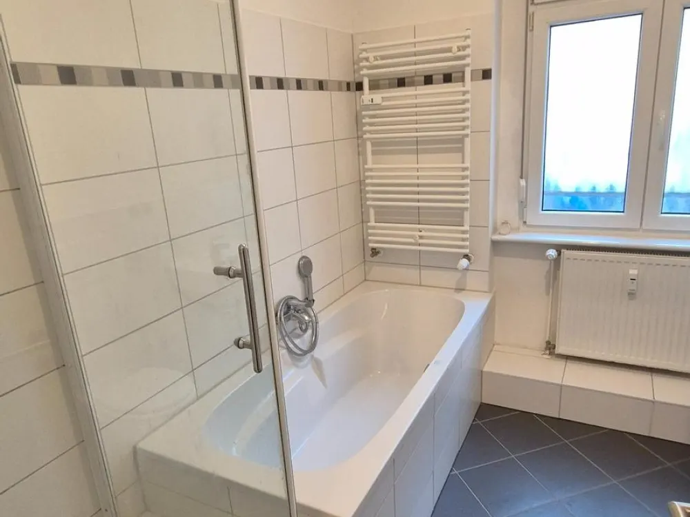 Completely Renovated Old Building Apartment with Spree View and Boat Dock at the Garden