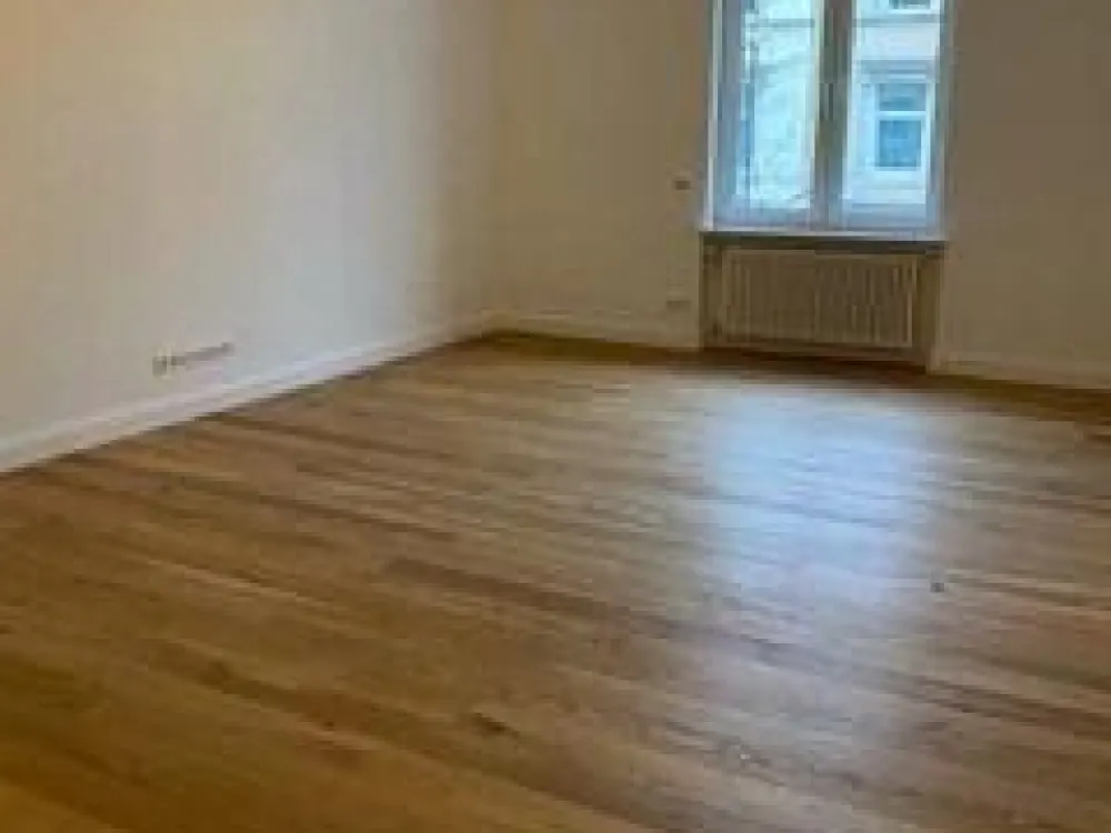 Stilvolle 2-Zimmer-Altbauwohnung im Frankfurter Westend