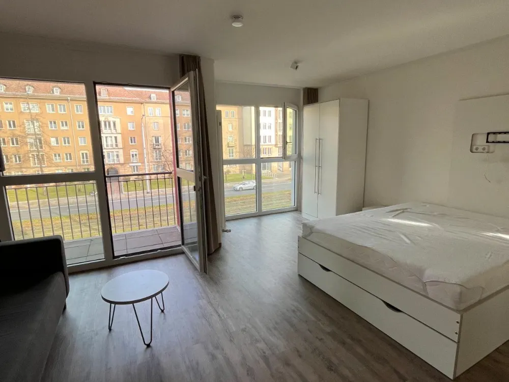Möbliertes Premiumapartment mit Balkon, WLAN und Einbauküche in Dresdner Top-Lage