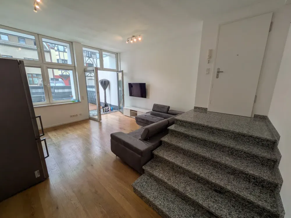 Frisch sanierte 3-Zimmer-Wohnung mit Terrasse & Stellplatz in Köln-Müngersdorf
