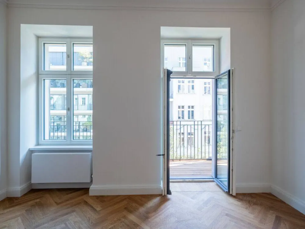Erstklassiges Gründerzeit-Apartment mit luxuriöser Ausstattung und Süd-Balkon