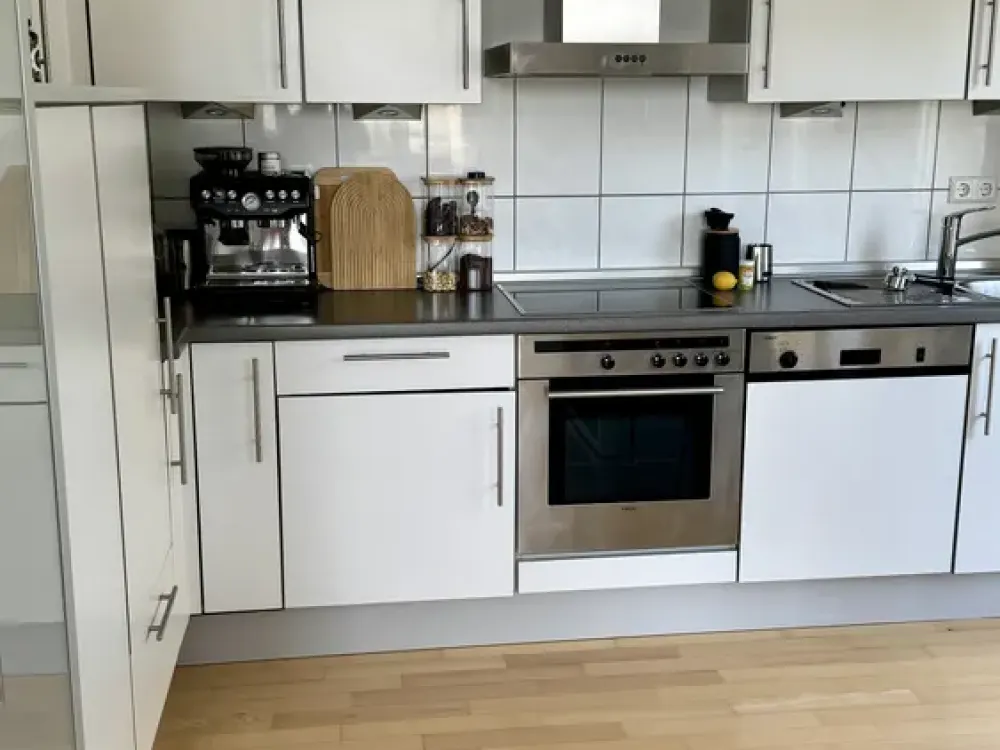 Wunderschöne 2-Zimmer-Wohnung mit Balkon in Sachsenhausen MAIN BLICK