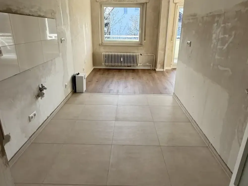 +++ SCHÖNE 4-ZIMMERWOHNUNG IN KELKHEIM-MITTE - MIT BALKON +++