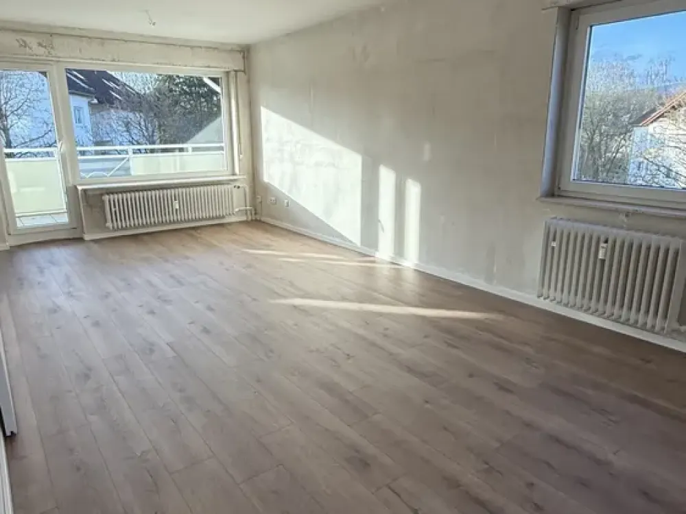 +++ SCHÖNE 4-ZIMMERWOHNUNG IN KELKHEIM-MITTE - MIT BALKON +++