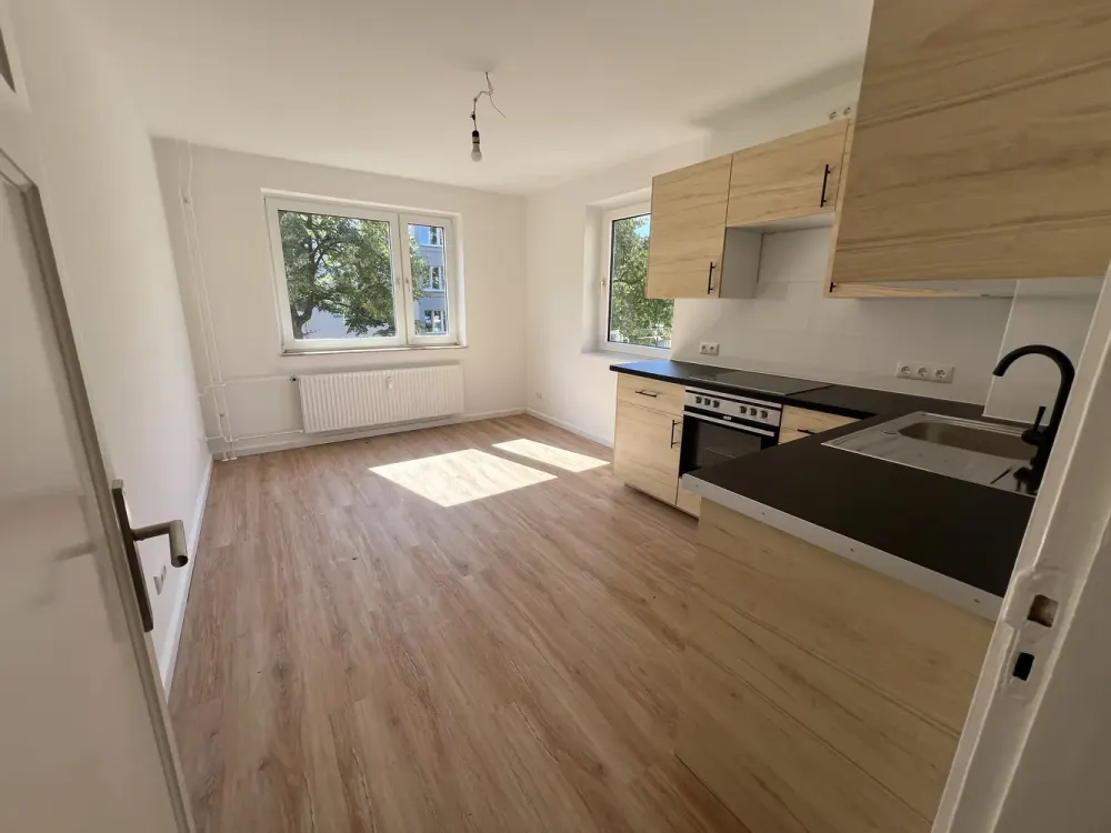 Kompl.modernisierte 2-Zi.-Wohng.,Harburg-Heimfeld kurzfristig zu vermieten, s. Bes.-Hinweise unten