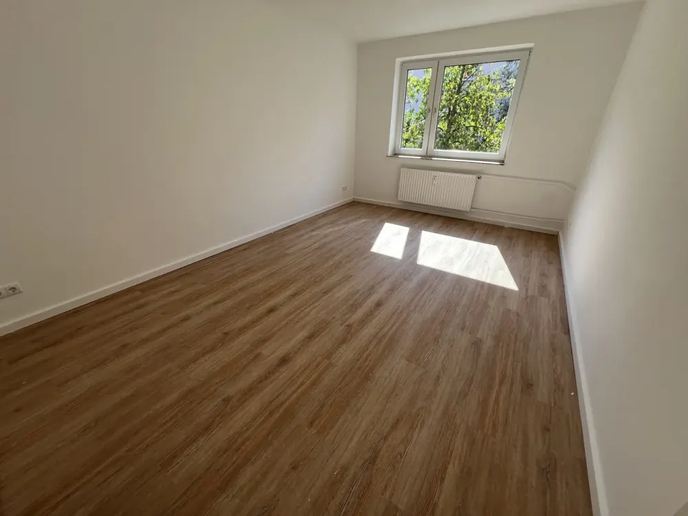 Kompl.modernisierte 2-Zi.-Wohng.,Harburg-Heimfeld kurzfristig zu vermieten, s. Bes.-Hinweise unten