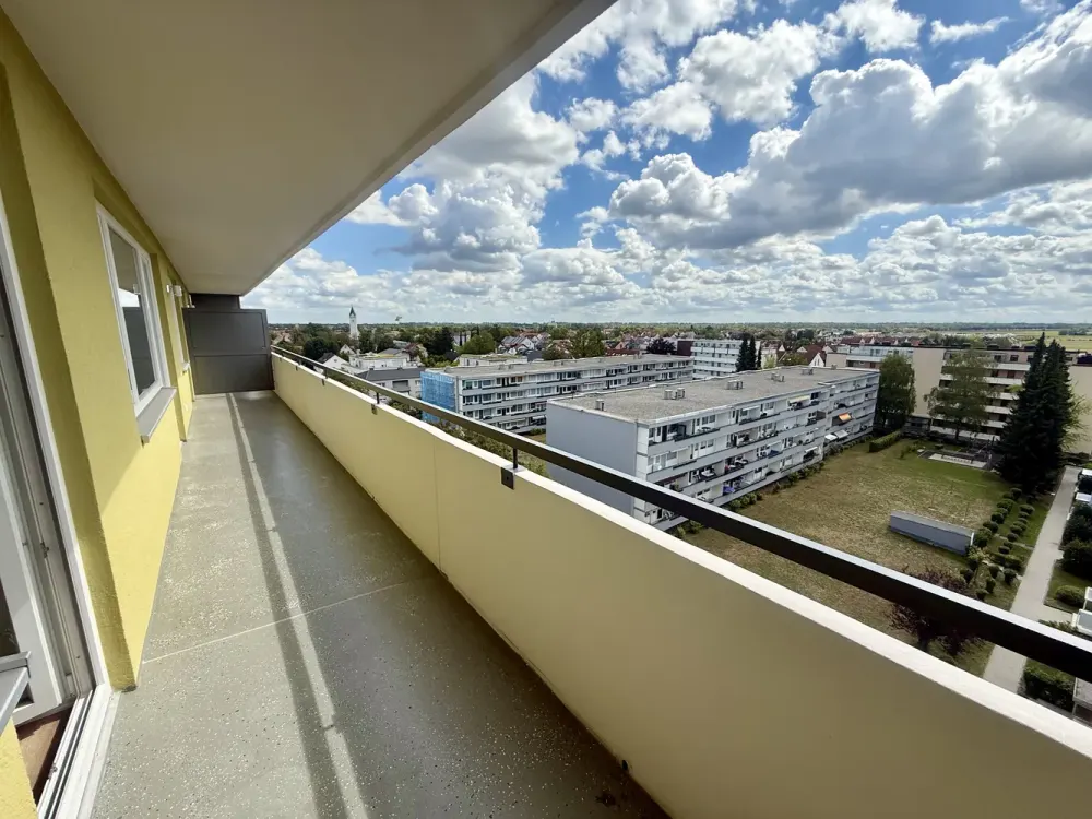 2-Zimmer Wohnung - vollständig saniert - traumhafter Südbalkon mit Blick bis auf die Alpen