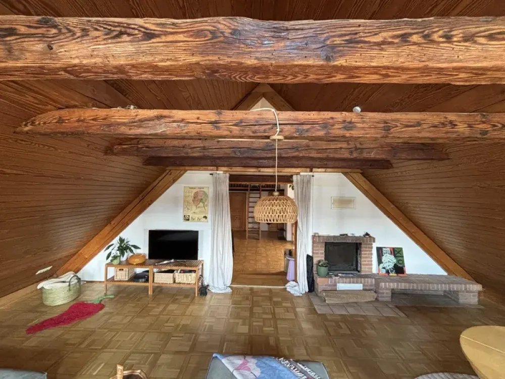 87 m² über den Dächern des Leonhardsviertels - außergewöhnliche DG-Wohnung