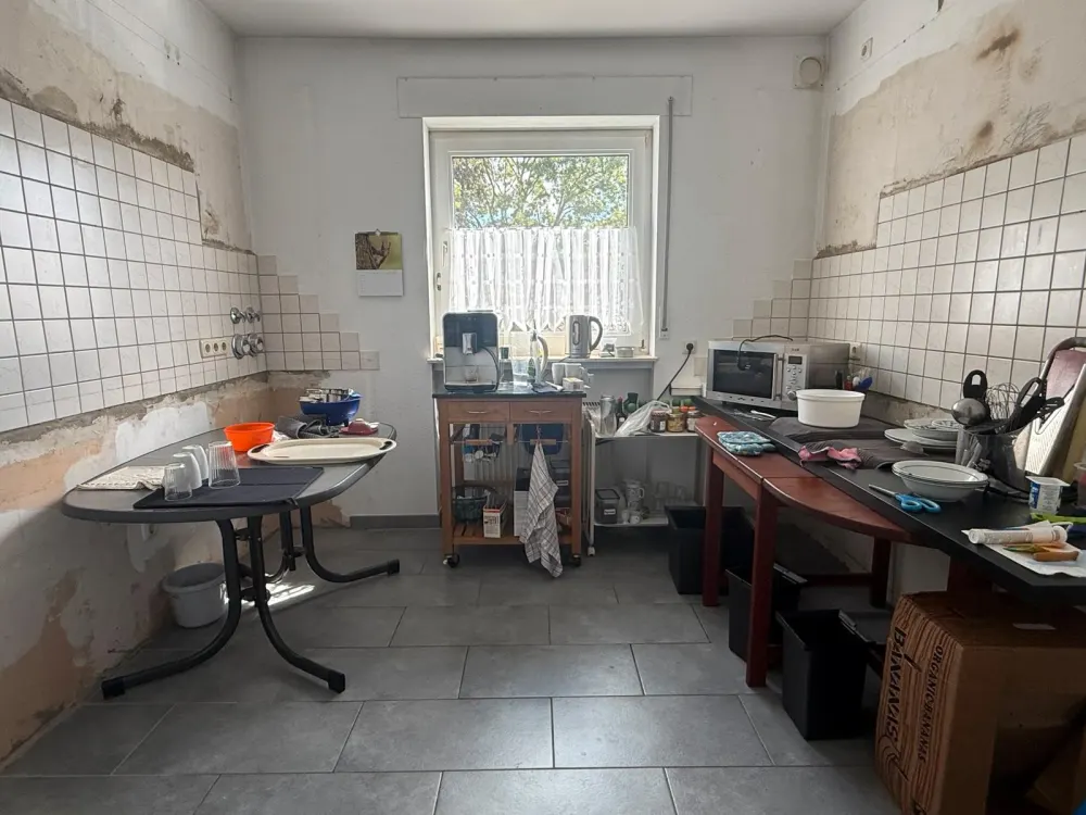Helle Wohnung mit Balkon und Garage!