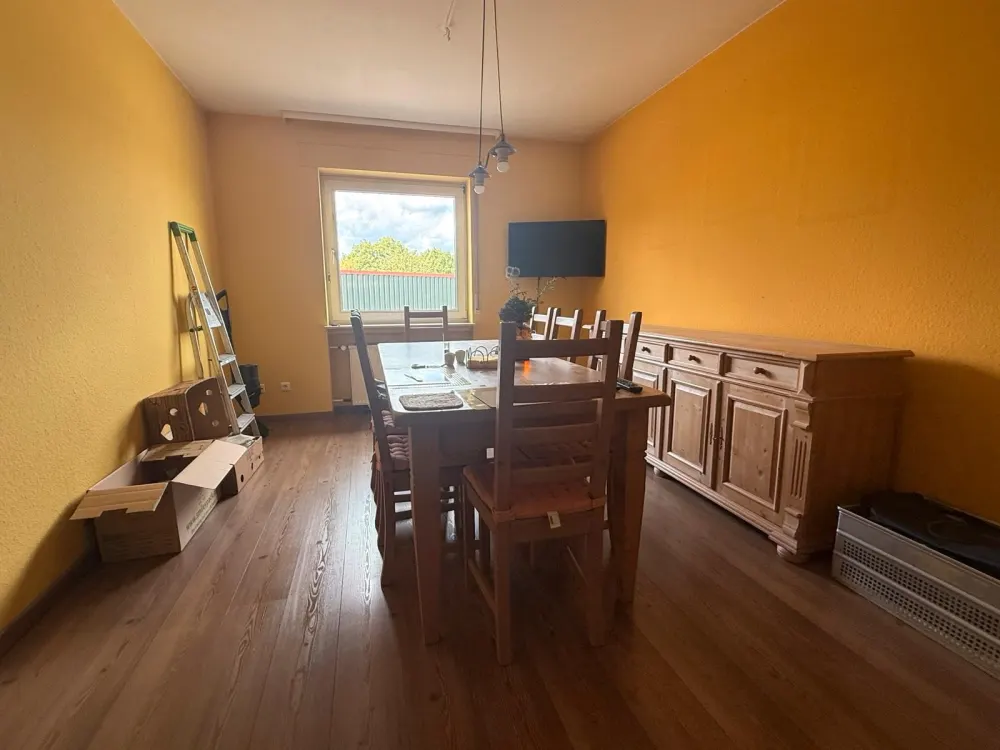 Helle Wohnung mit Balkon und Garage!