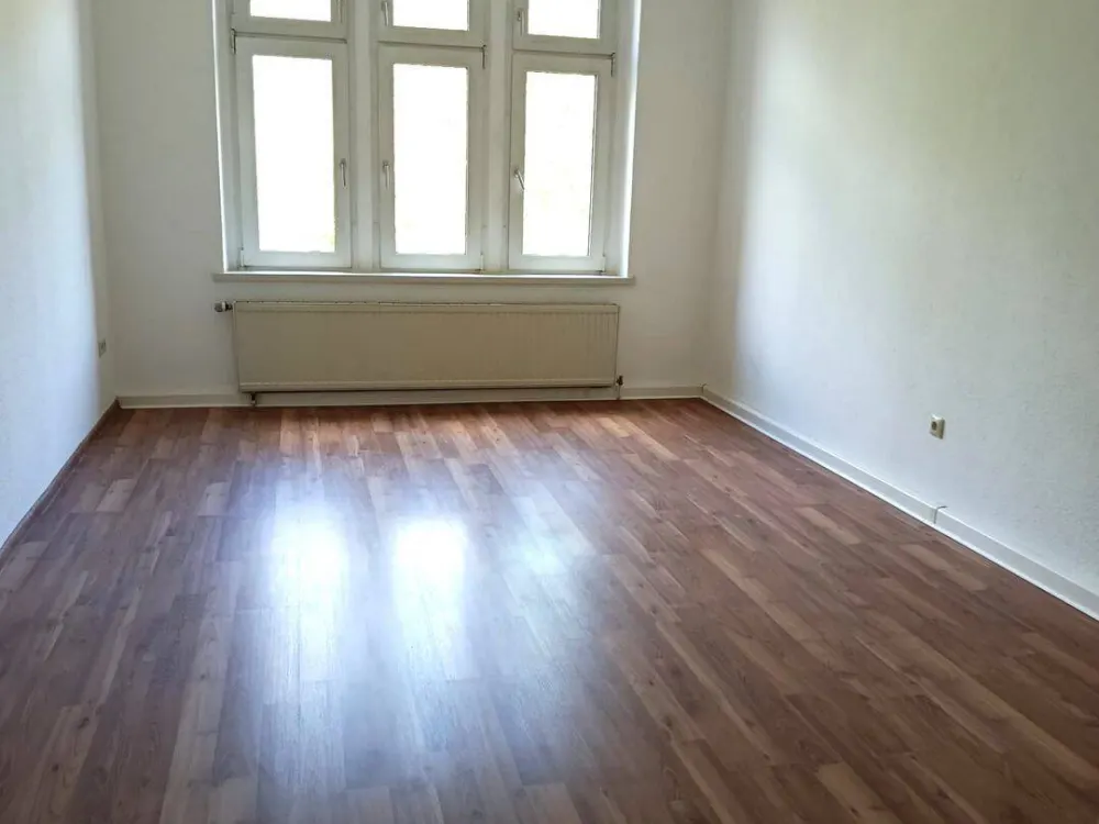 Schöne 3 Zi-Whg. | Bad mit Fenster | Loggia | WG´s Willkommen