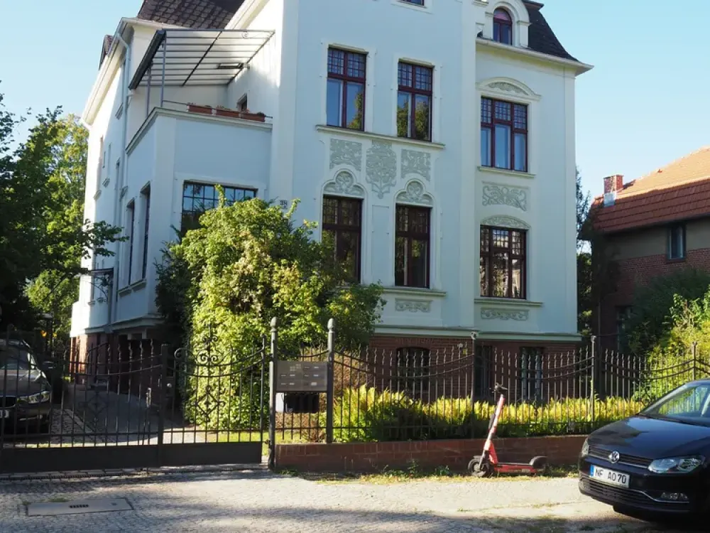 Erstbezug nach Sanierung, Souterrainwohnung im Altbau