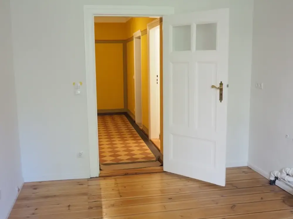 Erstbezug nach Sanierung, Souterrainwohnung im Altbau
