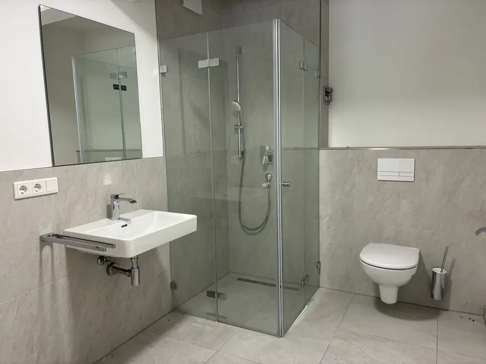 Renovated 1-Room Apartment with Built-in Kitchen