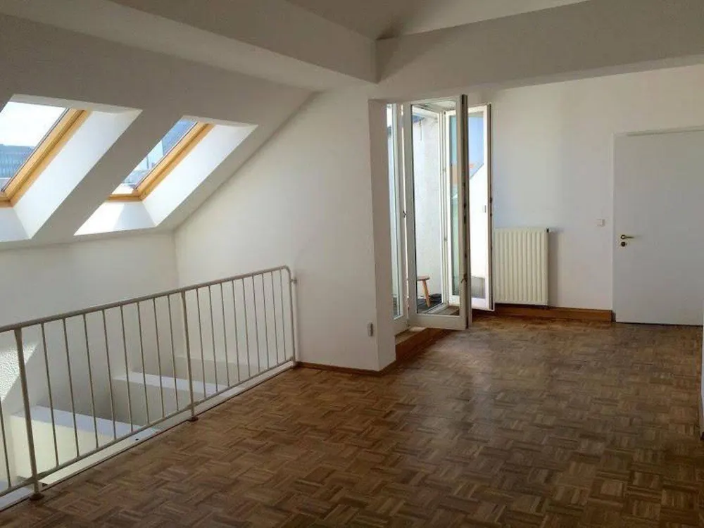 BEFRISTET DG Maisonette in Top Lage Marienstr. 10117