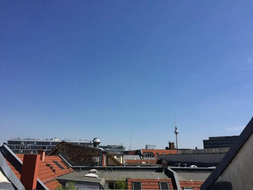 BEFRISTET DG Maisonette in Top Lage Marienstr. 10117