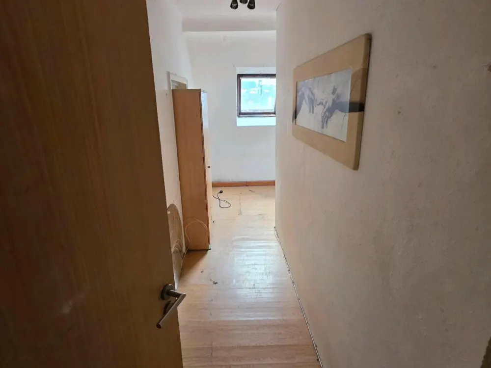 3-Room Apartment with Kitchen and Bathroom in Wemmetsweiler / Merchweiler