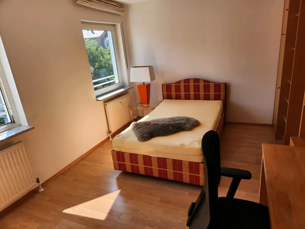 Wohnung, 2 Zimmer, möbliert, Dachterrasse, Aufzug