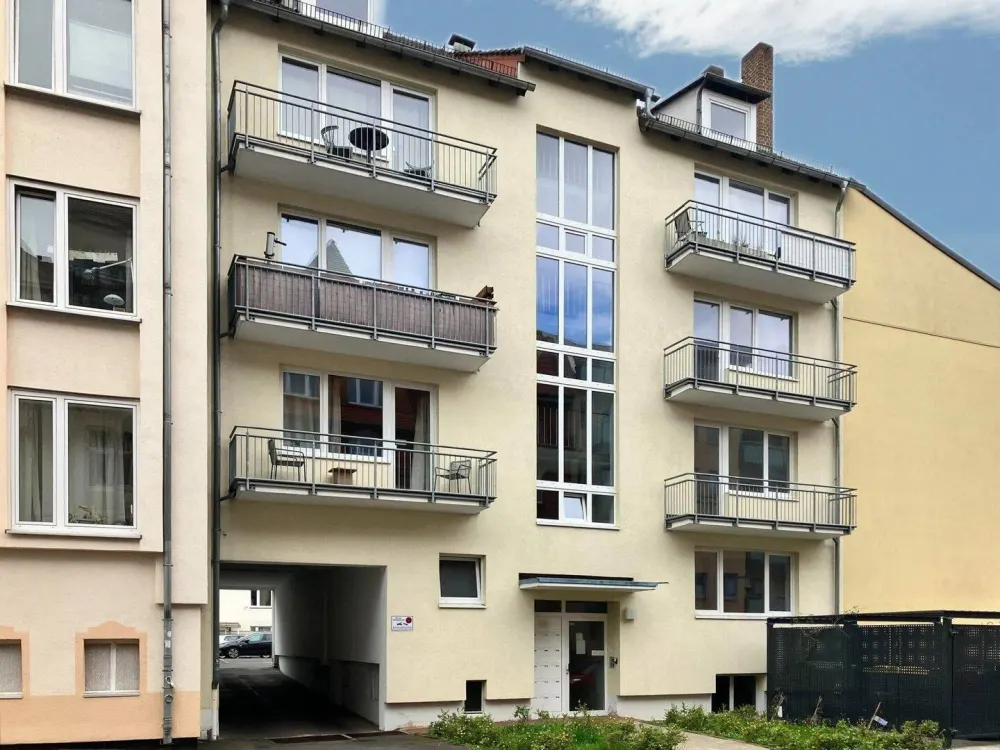 Helles Apartment mit Balkon in zentraler Lage von Kassel-Königstor