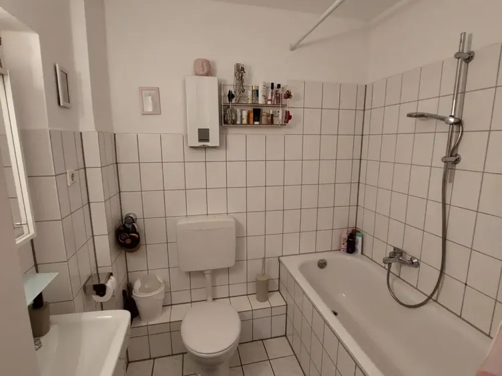 Schöne 2,5 Zimmer Wohnung