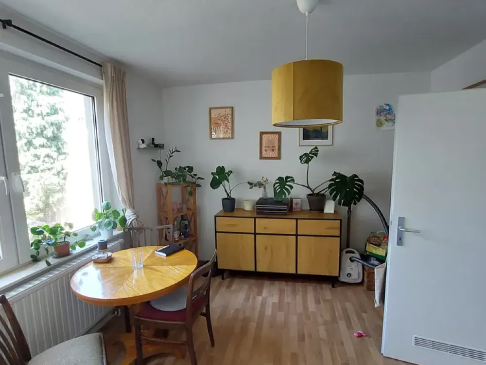 Schöne 2,5 Zimmer Wohnung