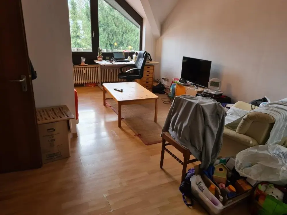 Lichtdurchflutete Wohnung mit Balkon