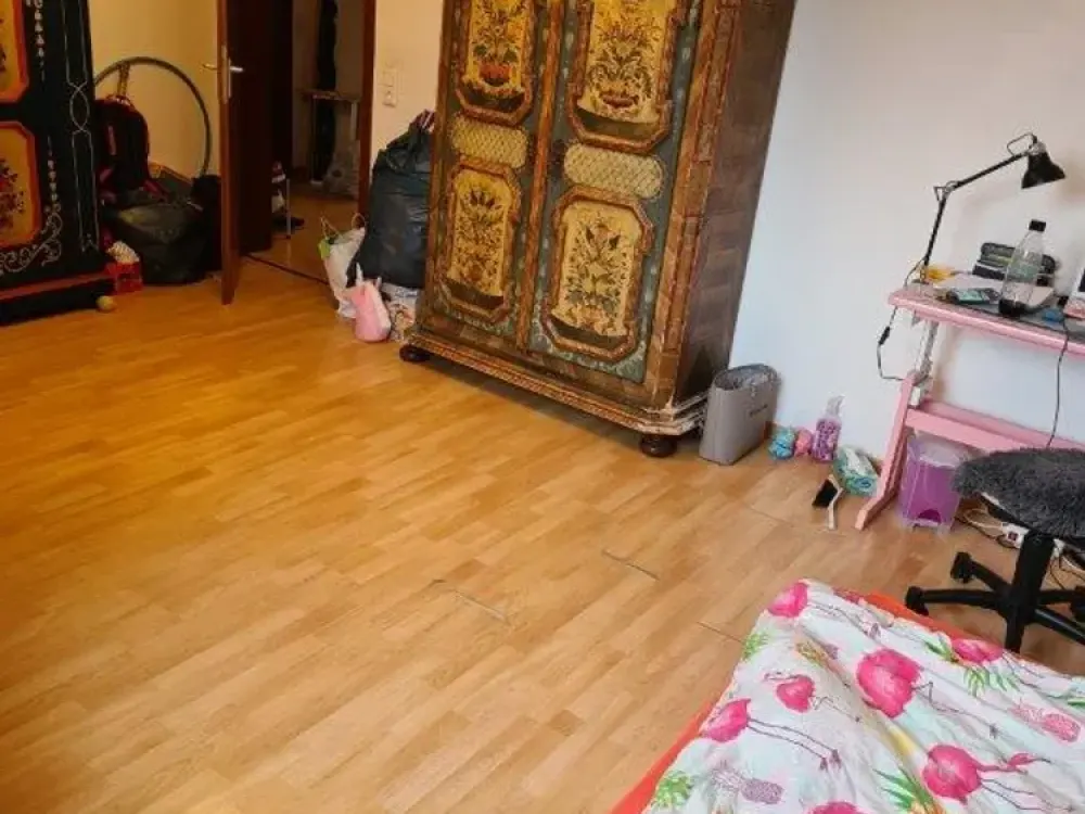 Lichtdurchflutete Wohnung mit Balkon