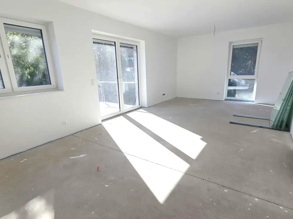 Sophisticated Living in the Best New Building Quality! Barrier-Free 2-Room Apartment with Sunny Balcony!