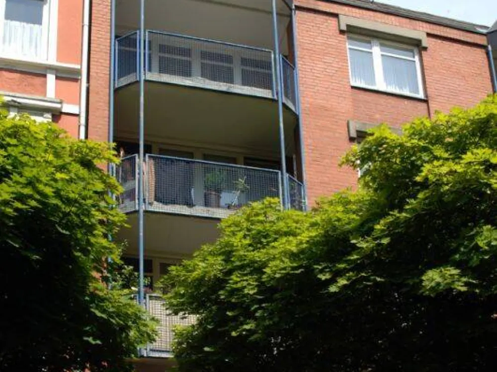 Große 3 1/2 Zimmer Wohnung in Altona