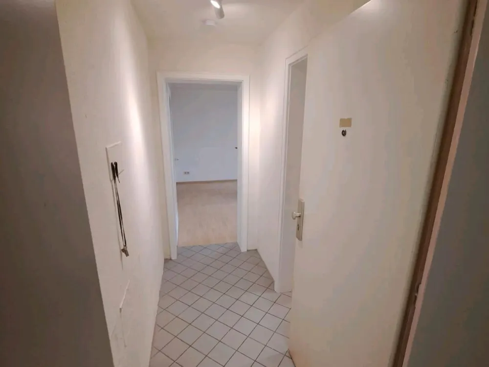 Helle, ruhige 1-Zimmer-Wohnung für Singels in der Maxvorstadt