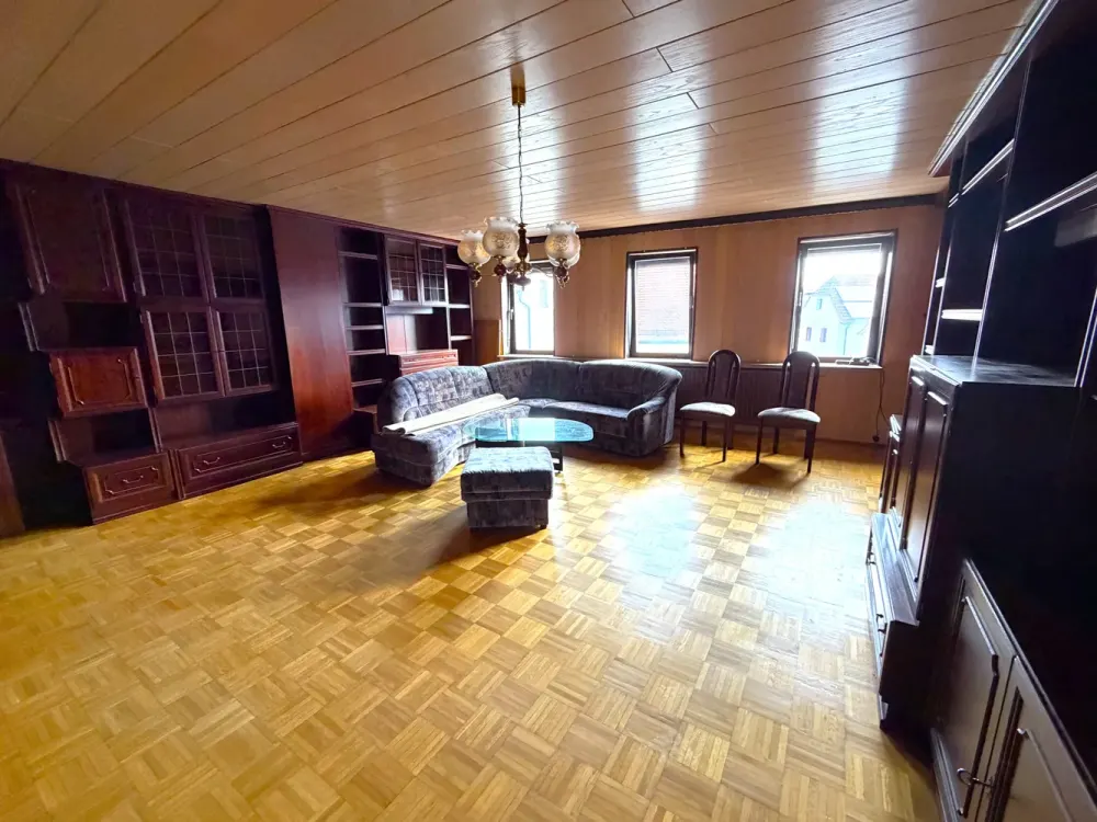 4-Zimmer-Wohnung über 2 Etagen, mit Dachstudio & Balkon in Dietzenbach.