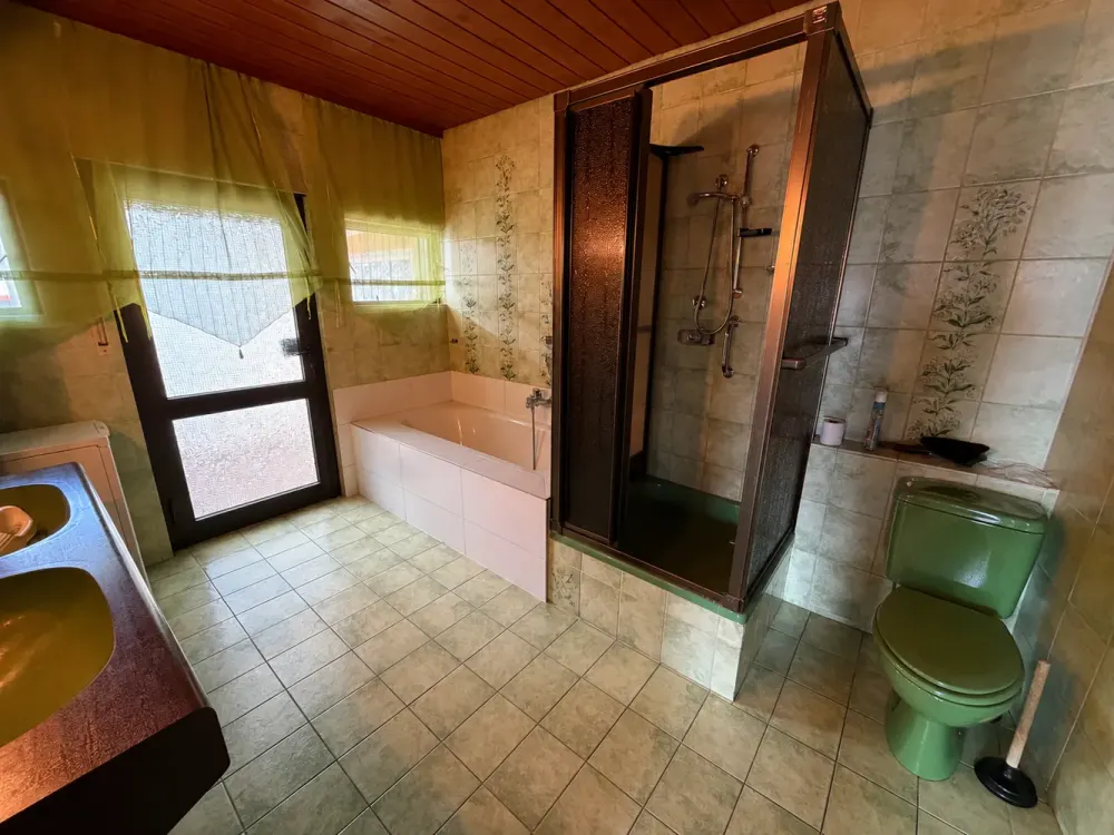 4-Zimmer-Wohnung über 2 Etagen, mit Dachstudio & Balkon in Dietzenbach.