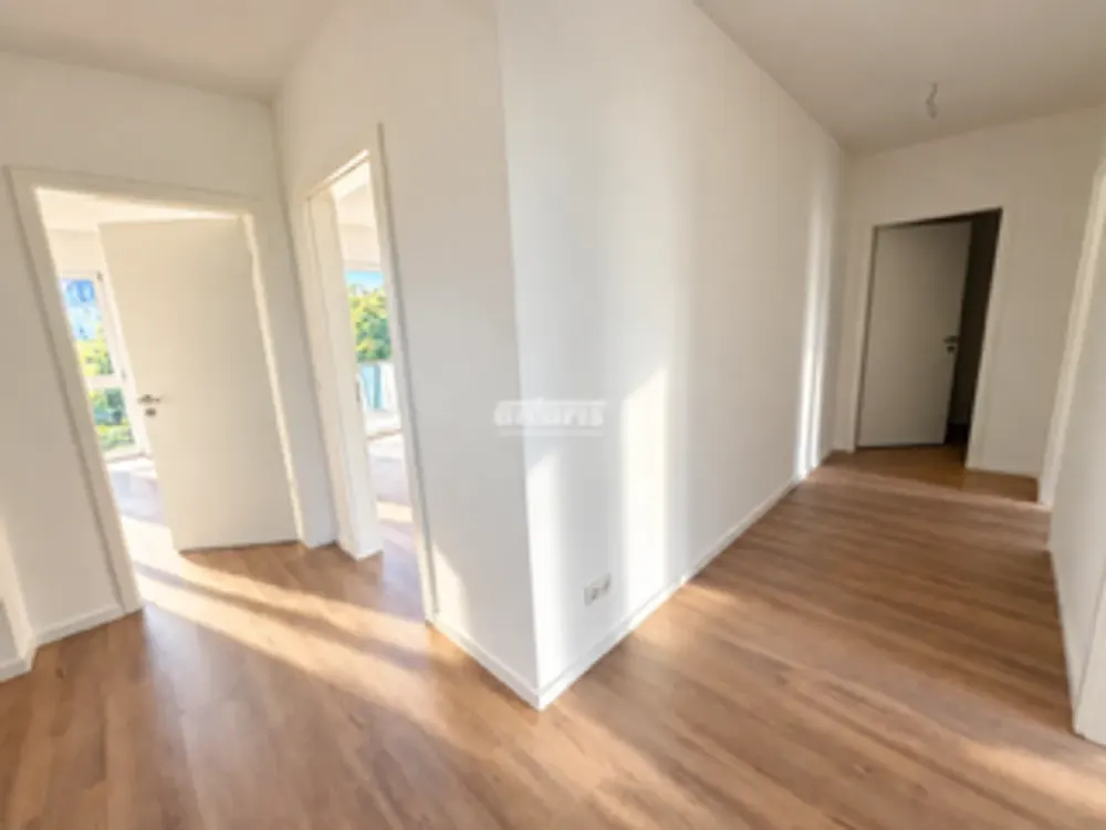 antaris Immobilien GmbH ** سكن أنيق في مساحة واسعة, شقة بأربع غرف مع إضافات **