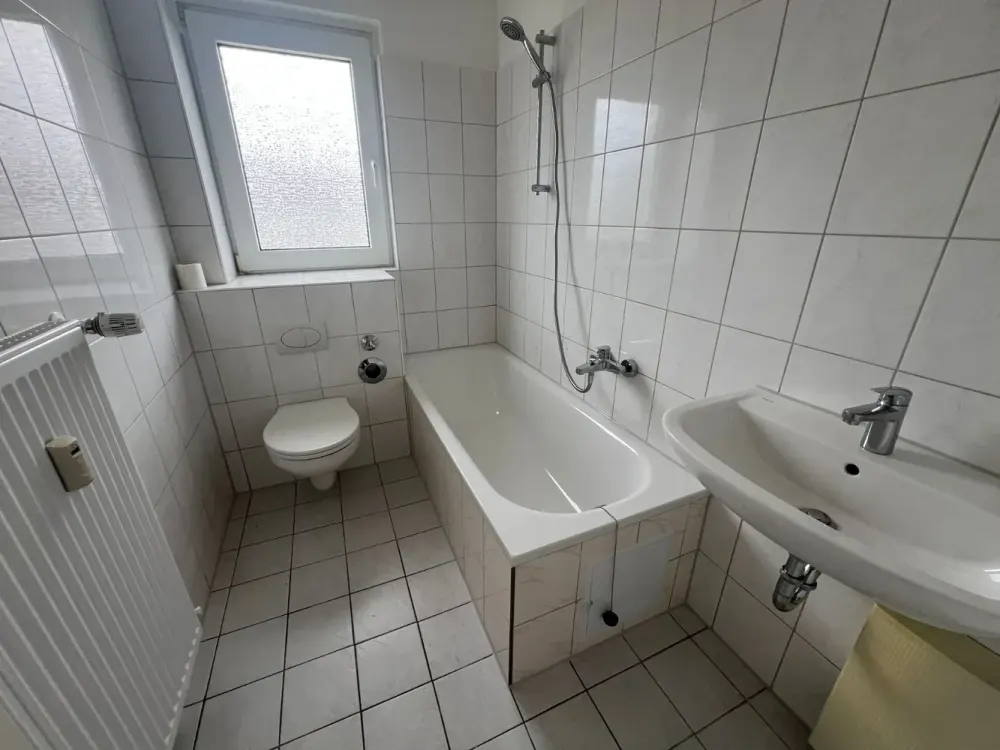 Schöne Wohnung zu sofort - 3 Zi.-Whng.- mit Balkon - Duisburg Rheinhausen