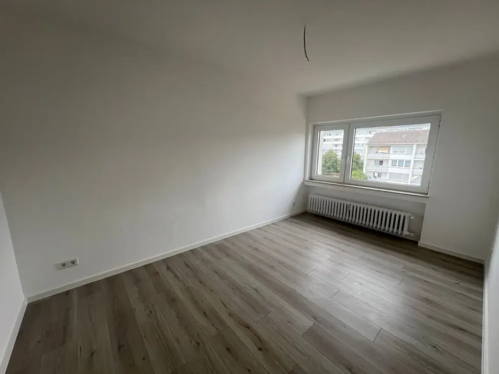 Schöne Wohnung zu sofort - 3 Zi.-Whng.- mit Balkon - Duisburg Rheinhausen