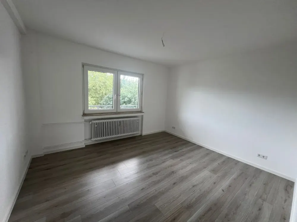 Schöne Wohnung zu sofort - 3 Zi.-Whng.- mit Balkon - Duisburg Rheinhausen