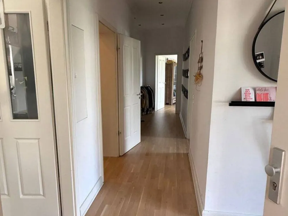 Moderne Altabau 3-Zimmer-Wohnung mit Balkon und zwei Bädern * Nähe Berger Straße*