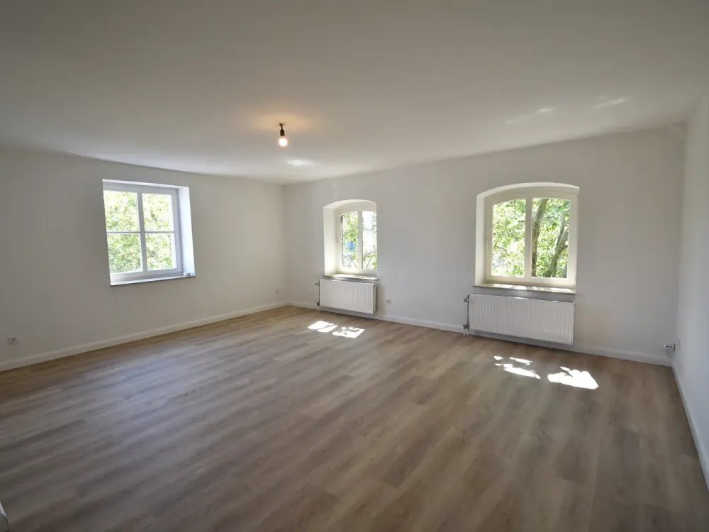 Spitzen Lage! Renoviert 2-Zi-Maisonetten-Whg zu vermieten
