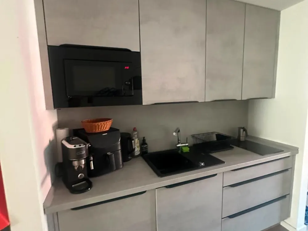 Untermiete: 2 Zimmer / Zülpicher Straße / möbliert